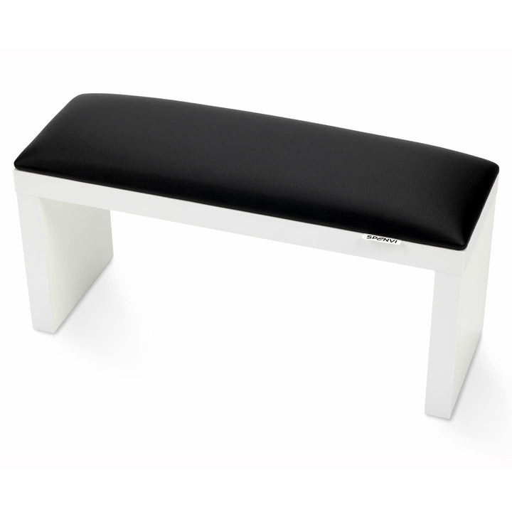 Czarna podpórka pod rękę do manicure SPENVI Classic na białych nóżkach na białym tle. #kolor_black