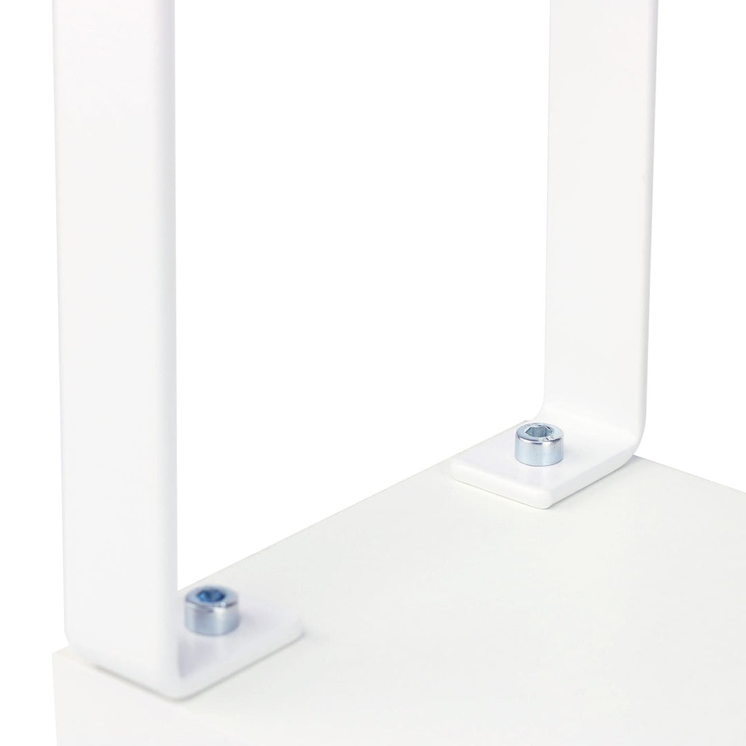 Mocowanie metalowej nogi do białej podstawy podpórki do manicure SPENVI Loft z widoczną śrubą zapewniającą stabilne i trwałe połączenie konstrukcji. #kolor_light-pink