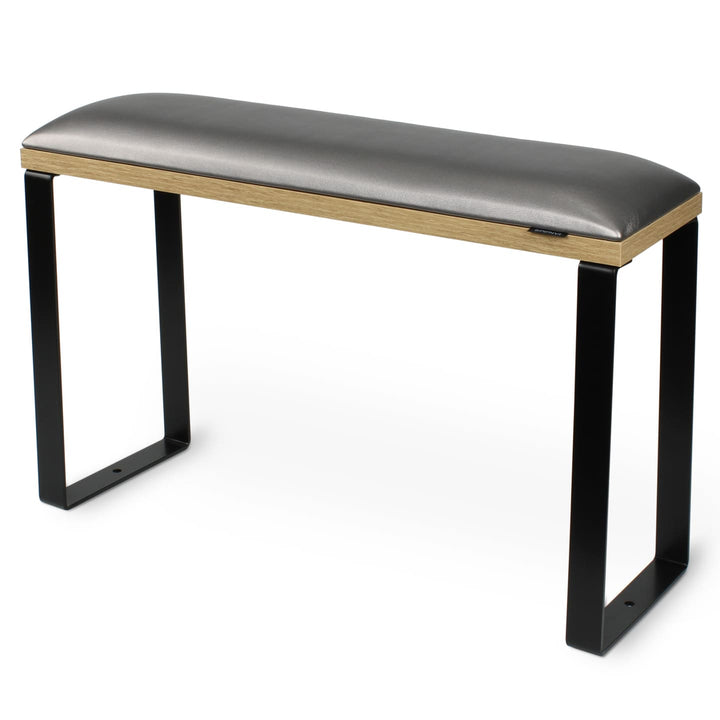 Podpórka do pedicure SPENVI Loft graphite z podstawą w wykończeniu naturalnego drewna i czarnymi metalowymi nogami na białym tle. #kolor_graphite