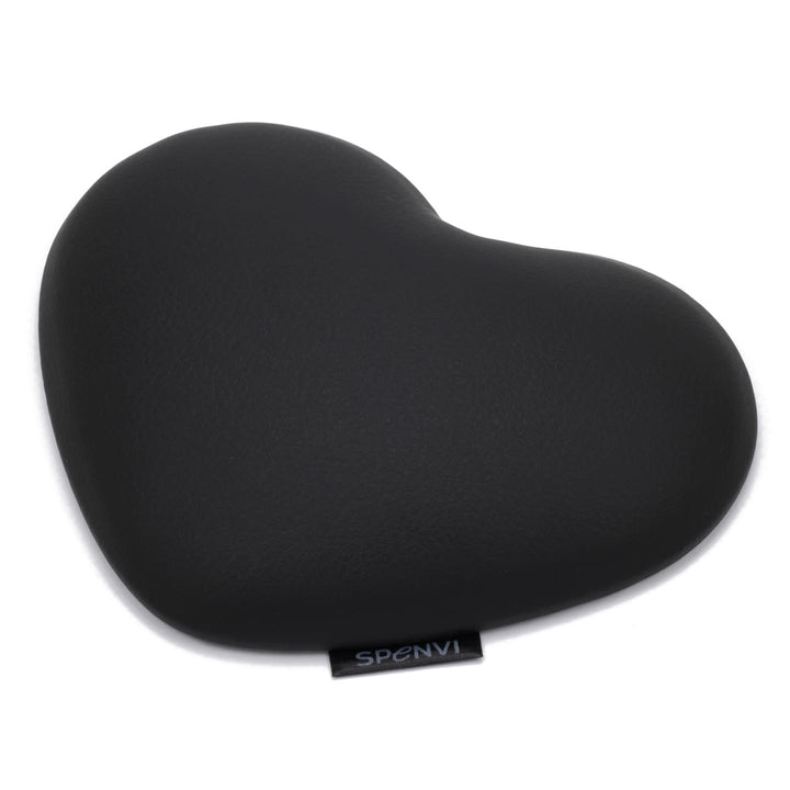 Ergonomiczna poduszka pod łokieć do manicure SPENVI Heart czarna z ekoskóry na białym tle. #kolor_black